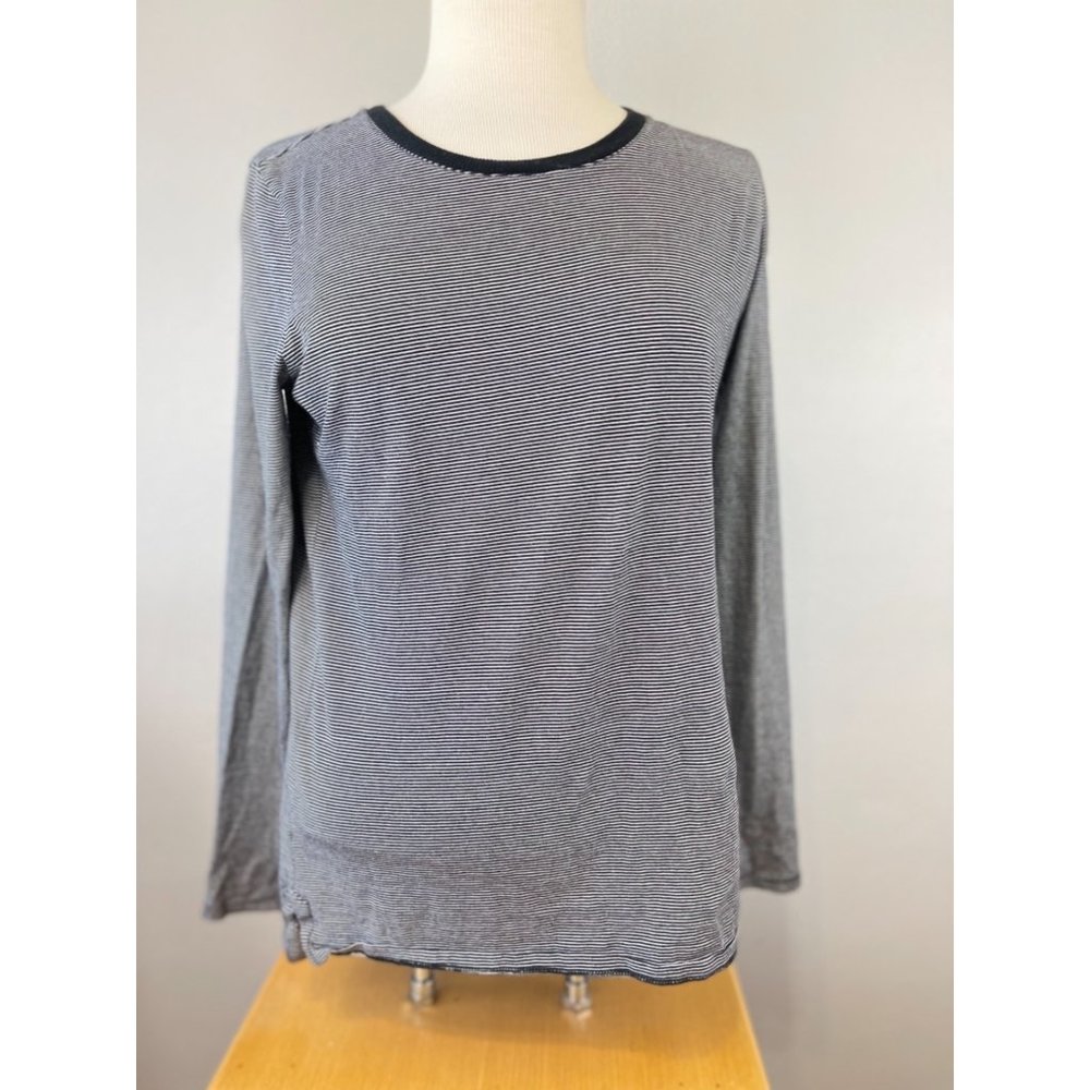 Women's Loft Medium Crewneck Shirt L/S Black White Striped Think Knit light